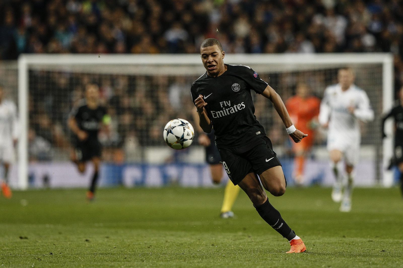 篮球盛宴已就位！主场门票火热在售