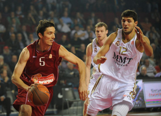 斯洛特：昨晚睡得不是最好但也没失眠；没来得及和博斯喝一杯