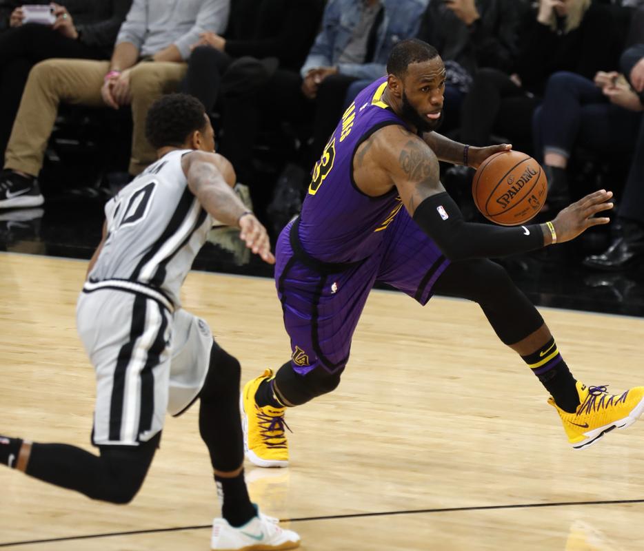 科瓦奇：吉拉西被换下时发火？完全没必要，被换下时就该接受