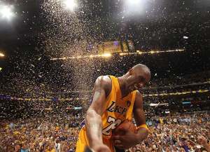 大谷翔平在 2023 年 8 月对阵红人队时虽然因伤退场，但在第二场依然坚持以打者身份出赛