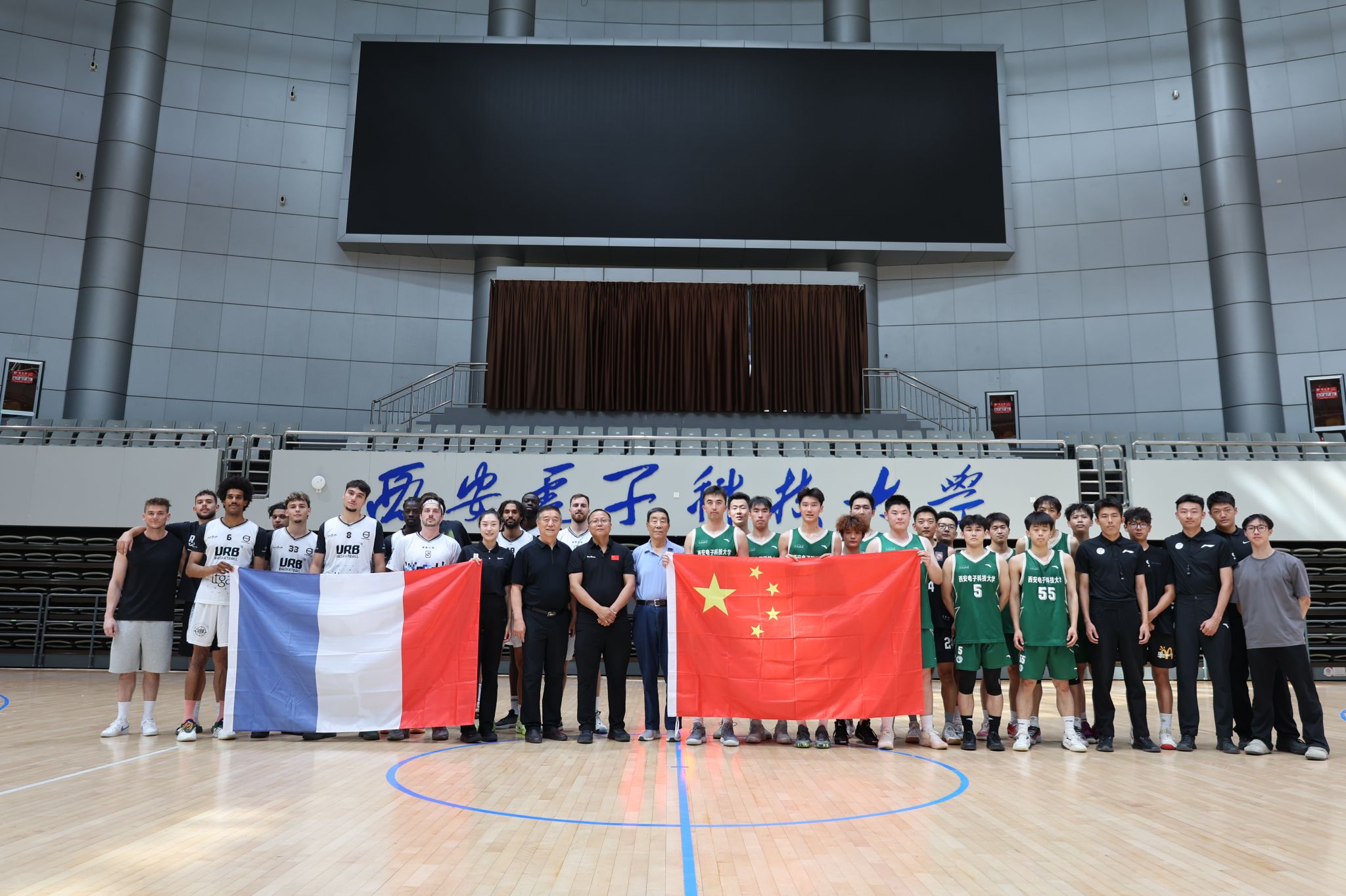 皇马2016年点球大战全打向奥布拉克左侧，今年5